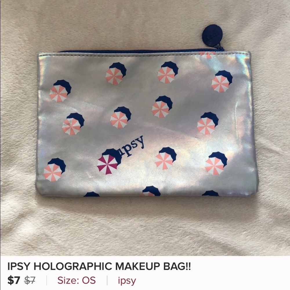 IPSY MAKEUP BAG FOR SALE ON @hannah_brace2 page!